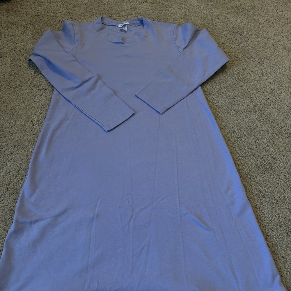Red Land Cotton Lavender Tee Top
